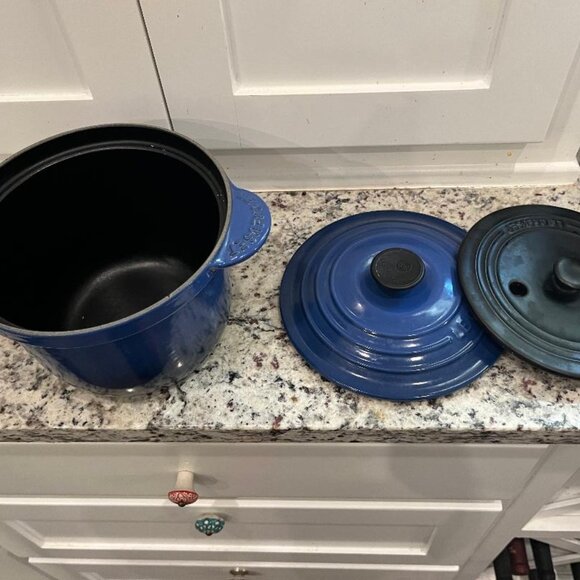 Le Creuset Cast Iron Rice Pot - Picture 8 of 9